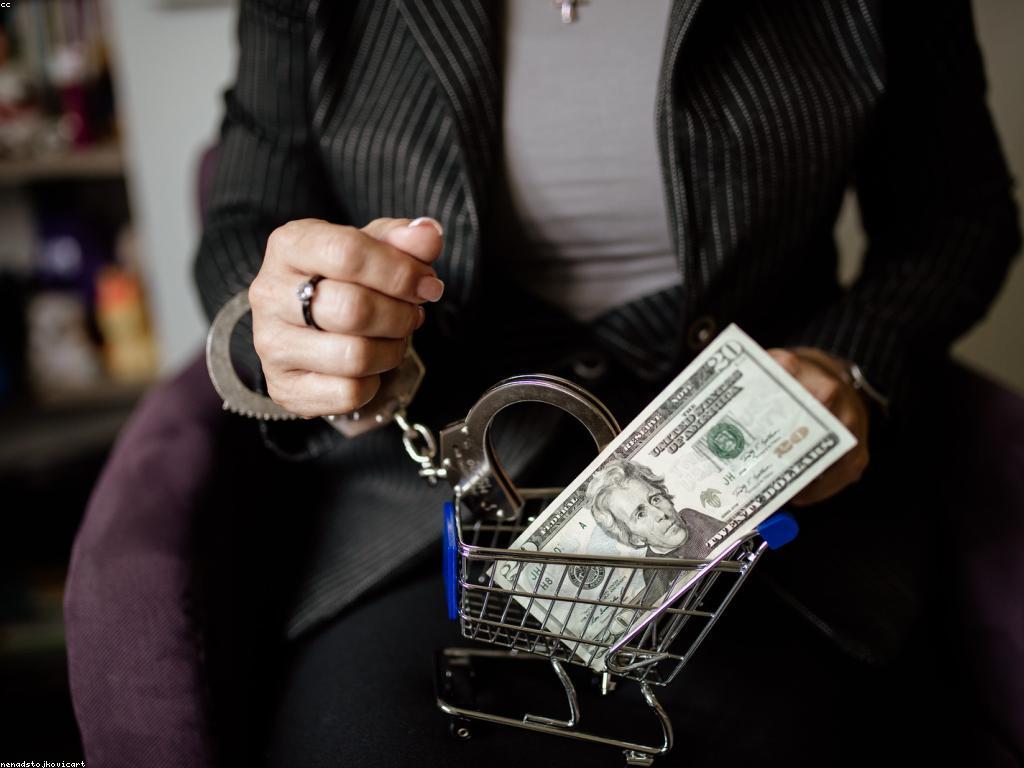 និន្ទានិងមន្ដសញ្ញាថ្មីៗនៅក្នុងសង្គម